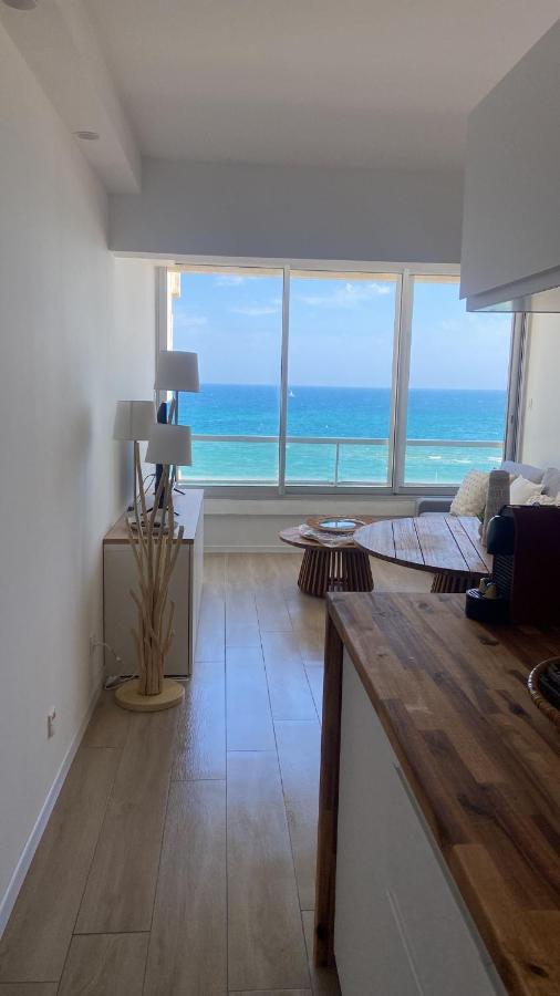 Studio Front De Mer Renove เลอบาร์กาแรส ภายนอก รูปภาพ