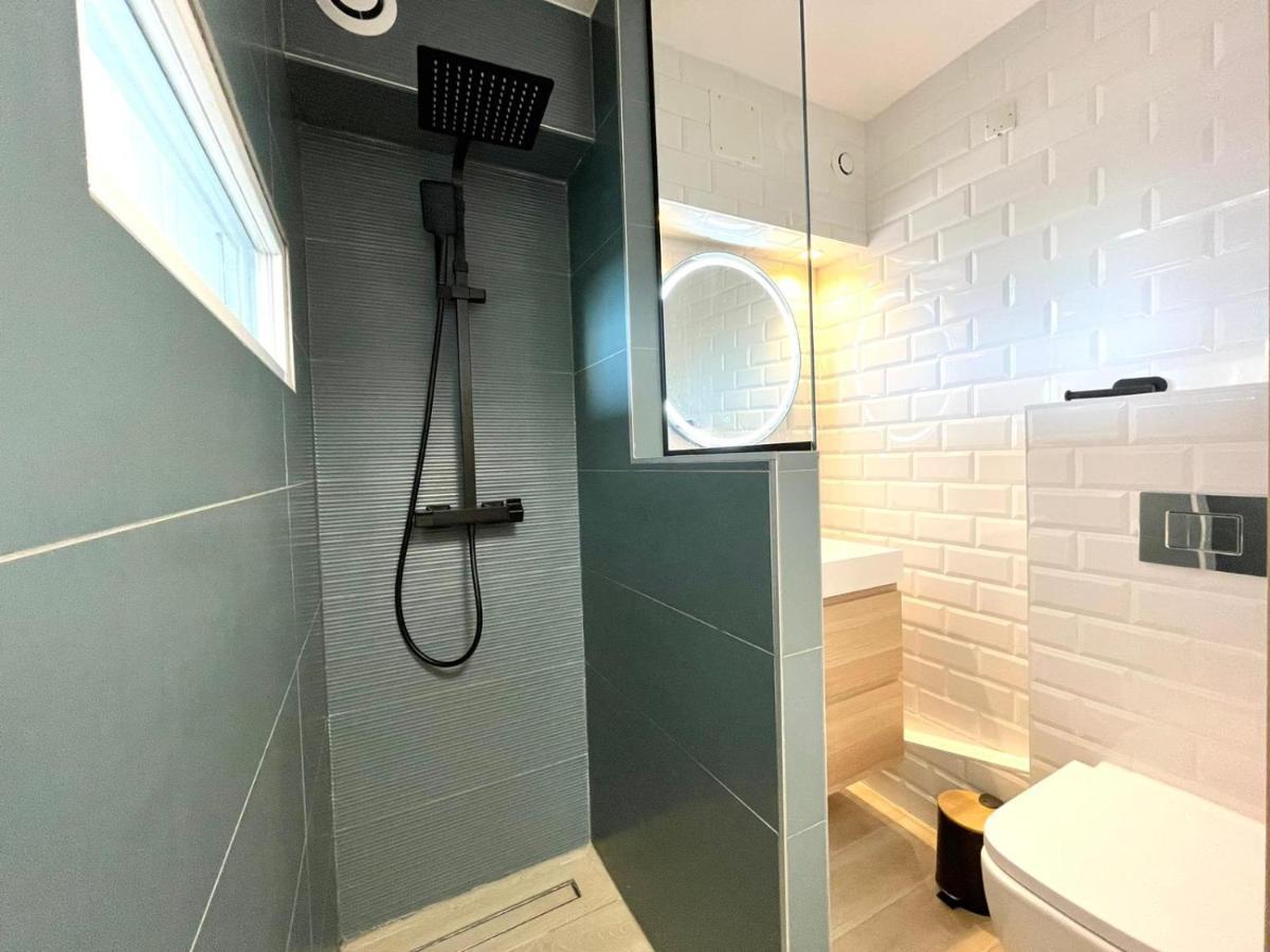Studio Front De Mer Renove เลอบาร์กาแรส ภายนอก รูปภาพ